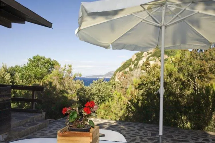 Сasa de vacaciones Casetta Nel Parco Portoferraio Italia